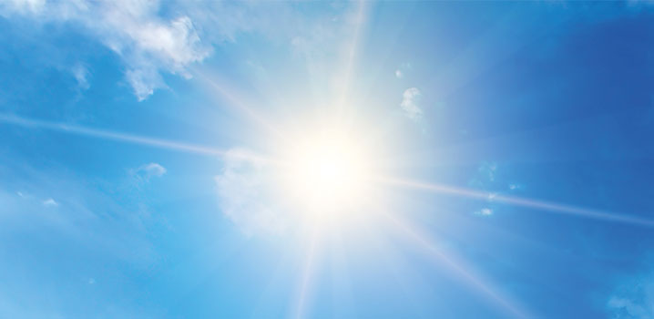 Extra-Sonnenschutz für die Haut - Mittagssonne meiden